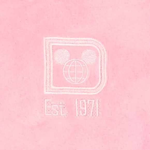 2022 Disney Parks Walt Disney World Piglet Pink Fuzzy Spirit Jersey - NEW - Picture 3 of 3